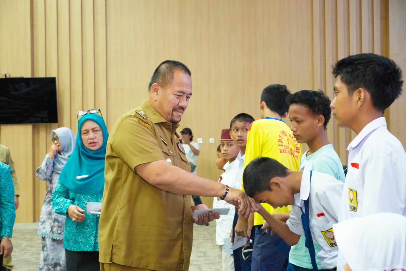 Bupati Batu Bara Dorong Semangat Kebersamaan dalam Rangkaian HUT ke-81 Kemerdekaan RI